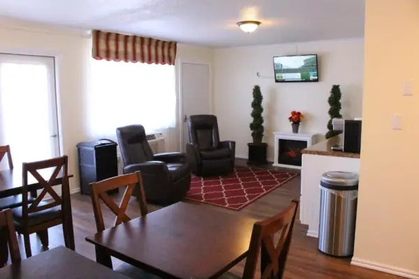 Sovana Inn 6